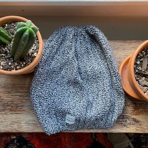 Like new Madewell beanie